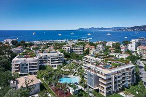 3 bedrooms Apartment in Antibes, France No. 1464