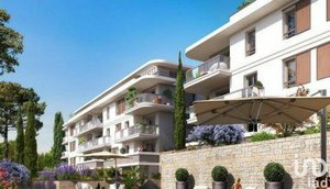2 bedrooms Condo in Mougins, France No. 15785