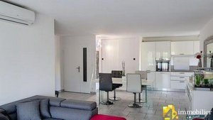 2 bedrooms Condo in Frejus, France No. 16085