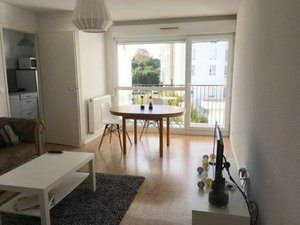 2 bedrooms Apartment in Bordeaux, France No. 16647