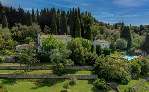 10 bedrooms Commercial property in Grasse, France No. 1668