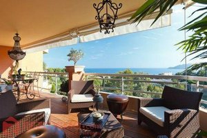 2 bedrooms Condo in Cannes, France No. 16878