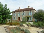 3 bedrooms House in Gabillou, France No. 16958 - house in France