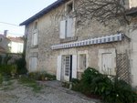 4 bedrooms House in Dordogne, France No. 16978 - Image 2