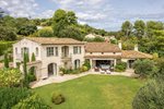 6 bedrooms Villa in Saint-Paul-de-Vence, France No. 1710 - Image 3