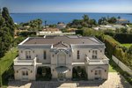 8 bedrooms Villa in Cannes, France No. 1779 - Image 2