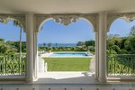 8 bedrooms Villa in Cannes, France No. 1779 - Image 9