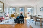 3 bedrooms Apartment in Paris, France No. 177958 - Image 3