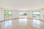 4 bedrooms Apartment in Cannes, France No. 1782 - Image 2