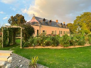 4 bedrooms Villa in Vaas, France No. 1845