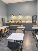 50m² Apartment in Paris, France No. 1883 - Image 5