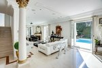 6 bedrooms Villa in Cannes, France No. 1942 - Image 6