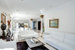 6 bedrooms Villa in Cannes, France No. 1943 - Image 4