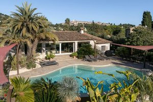 3 bedrooms Villa in La Colle-sur-Loup, France No. 1956