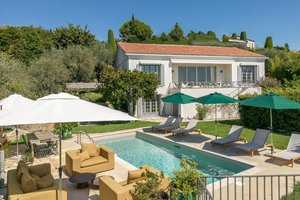 4 bedrooms Villa in Mougins, France No. 1981