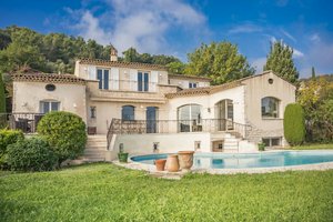 5 bedrooms Villa in La Colle-sur-Loup, France No. 2023