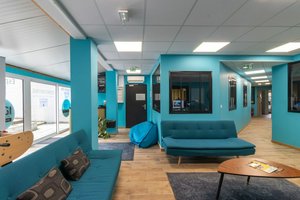 330m² Commercial property in Pessac, France No. 206009