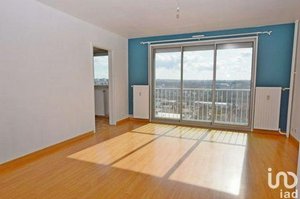 2 bedrooms Condo in Metz, France No. 2440