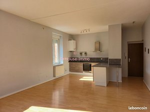 2 bedrooms Apartment in Pont-Salomon, France No. 267327