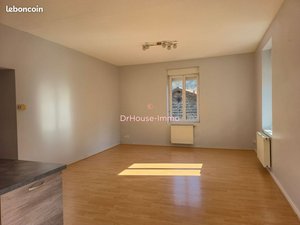 2 bedrooms Apartment in Pont-Salomon, France No. 267327