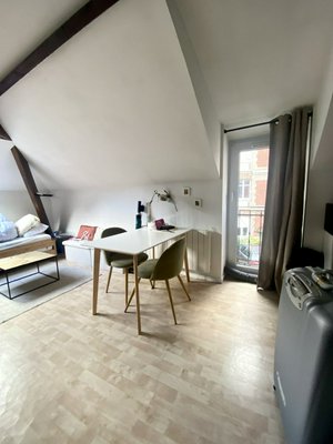 4 bedrooms Apartment in Lille, France No. 271939