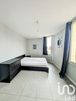 1 bedroom Apartment in Saint-Quentin, France No. 274418 - Image 2