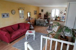 2 bedrooms Condo in Marines, France No. 6948