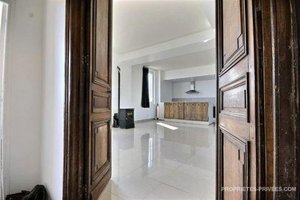 3 bedrooms Condo in Chevilly, France No. 6970