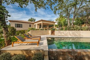 5 bedrooms Villa in Gassin, France No. 827