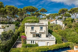5 bedrooms Villa in Antibes, France No. 86