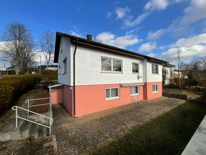 8 rooms House in Zollernalbkreis, Germany No. 111328