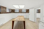 5 bedrooms Apartment in Stuttgart, Germany No. 13880 - Image 18