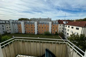 2 rooms Apartment in Munich, Germany No. 213883