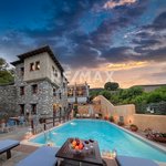 13 bedrooms Townhouse in Magnesia, Greece No. 768 - Image 2