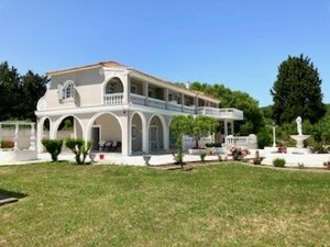 6 bedrooms Villa in Corfu, Greece No. 8724
