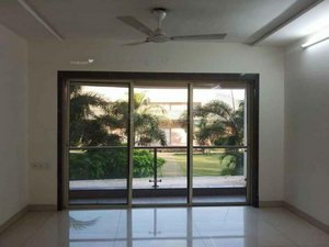 3 bedrooms House in Mumbai, India No. 325