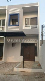 3 bedrooms House in Cengkareng, Indonesia No. 1423 - Image 2