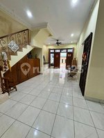 4 bedrooms House in Jakarta, Indonesia No. 1988 - Image 2