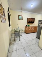 4 bedrooms House in Jakarta, Indonesia No. 1988 - Image 8