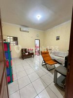 4 bedrooms House in Jakarta, Indonesia No. 1988 - Image 10