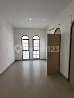 3 bedrooms House in Kalideres, Indonesia No. 1998 - Image 24