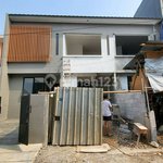 3 bedrooms House in Jakarta, Indonesia No. 2001 - Image 2