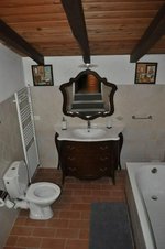 6 bedrooms Villa in Pescaglia, Italy No. 104 - Image 8