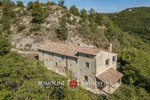 6 bedrooms House in Montone, Italy No. 107683 - Image 3