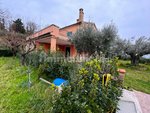 5 bedrooms House in Tolentino, Italy No. 10851 - Image 2