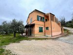 5 bedrooms House in Tolentino, Italy No. 10851 - Image 3