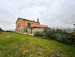 5 bedrooms House in Tolentino, Italy No. 10851 - Image 25