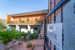 3 bedrooms Villa in Oschiri, Italy No. 123567