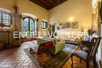 8 bedrooms Villa in Carmignano, Italy No. 127870 - Image 11