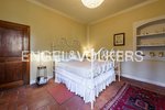 8 bedrooms Villa in Carmignano, Italy No. 127870 - Image 27